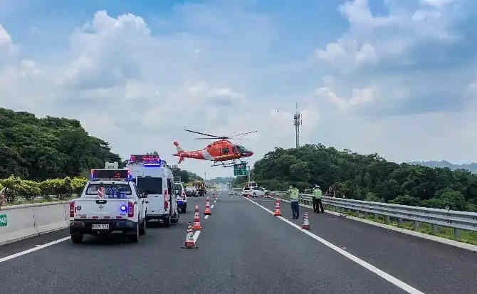 类乌齐高速公路汽车救援案例