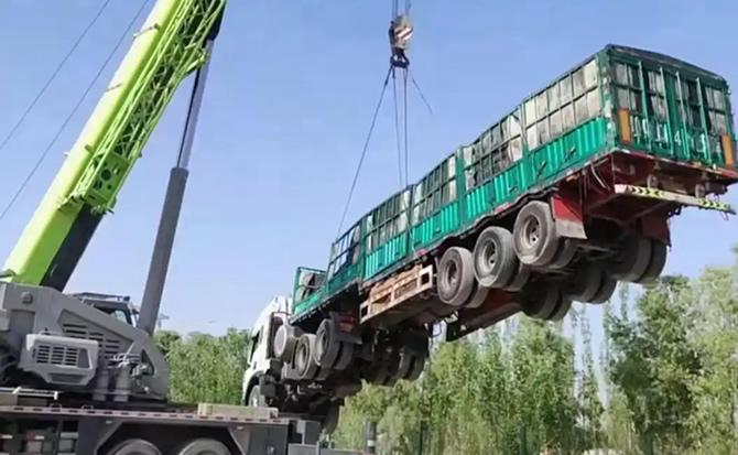 类乌齐道路脱困救援案例